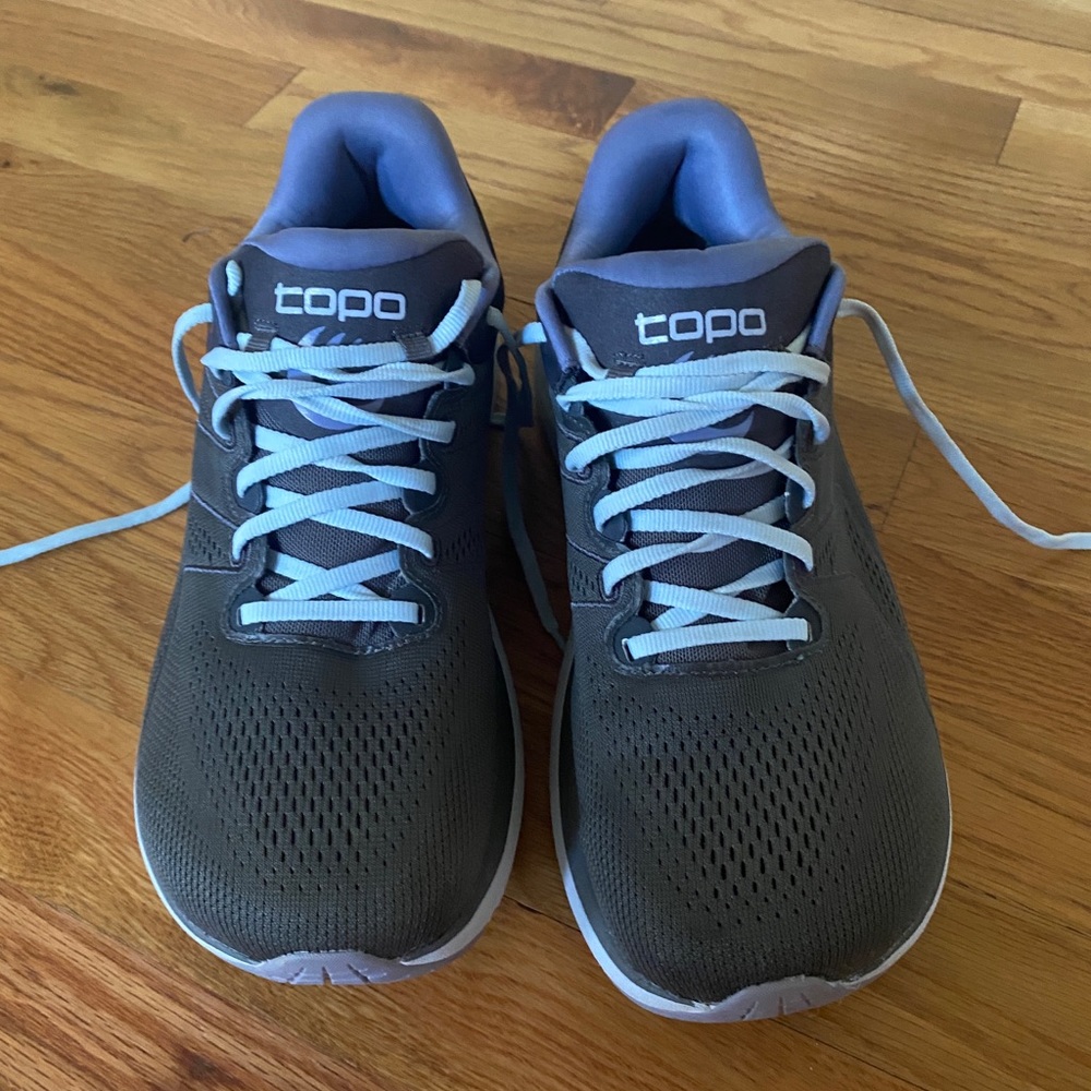 Women’s Topo Phantom 2 size 10